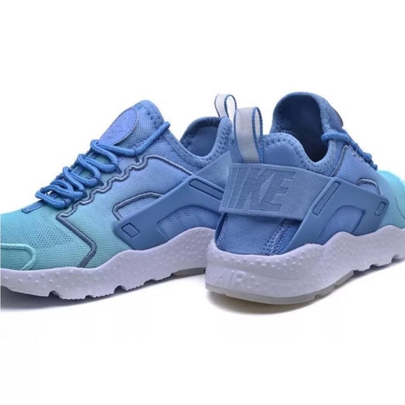 Huarache Run Ombré Blue Sneakers - Women - Picture 8 of 11